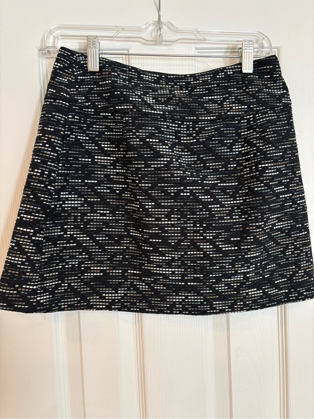 H&M Black and White Geometric Pattern Wrap Around A-Line Skirt Shirt Size 6